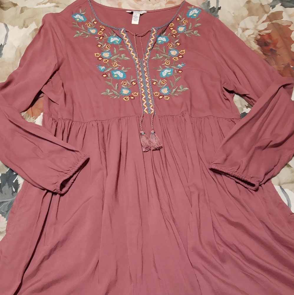 Mauve embroidered tunic